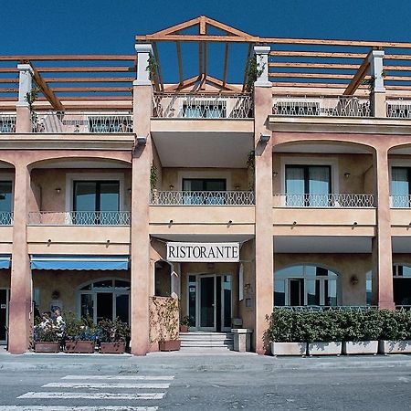 Hotel Del Porto كانّيجوني المظهر الخارجي الصورة